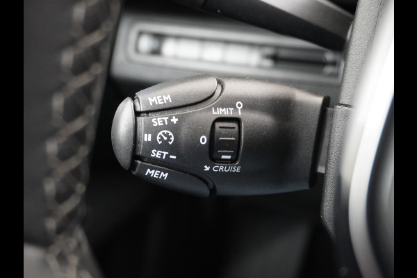 Peugeot 3008 T 131pk Keyless VirtualCockpit Elek.klep 360Camera 1/2Leer Apple/Android Dab Bordherk. Lane-dep. Led Navi CruiseControl Pdc Apps Aut.Verlichting PrivacyGlas Usb Ecc Bluetooth 4xElekRamen Dakrails Mistlampen Isofix 19''LM 1.2 PureTech Blue Lease Premium DealerOnderhouden NL-auto