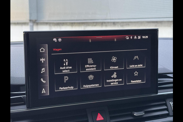 Audi A4 Avant 35 TFSI S edition Competition Automaat | Zwart optiek | Stoelverwarming | Google Navigatie | Apple CarPlay | Getint glas |