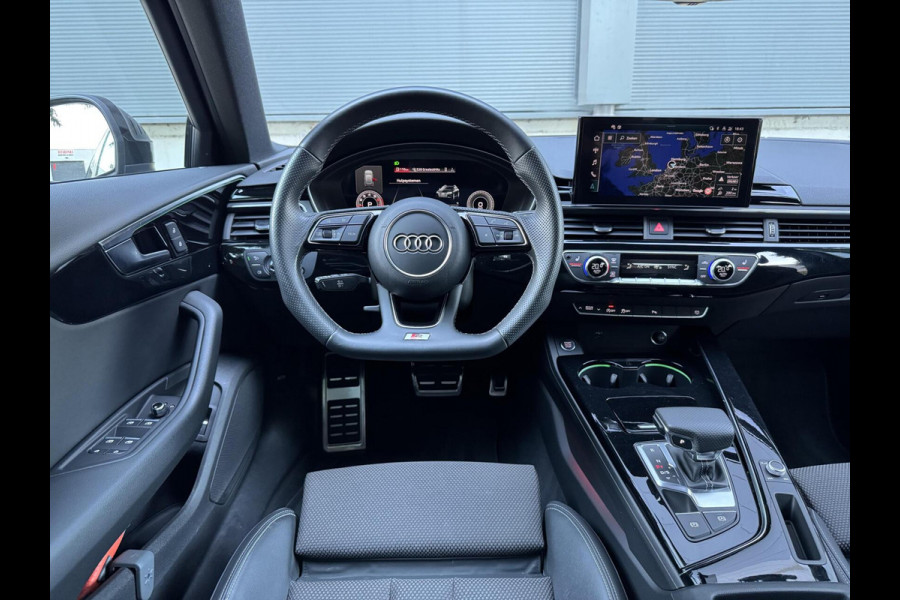 Audi A4 Avant 35 TFSI S edition Competition Automaat | Zwart optiek | Stoelverwarming | Google Navigatie | Apple CarPlay | Getint glas |