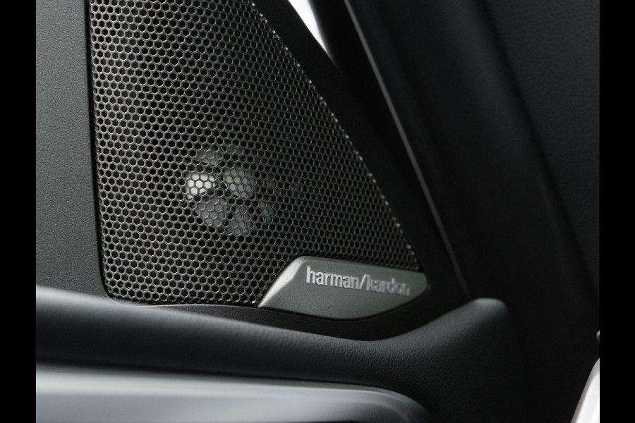 BMW 4 Serie Cabrio M440i xDrive - LCI - Air Collar - Driving Ass Prof - Harman-Kardon