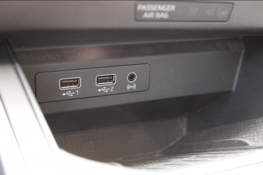 Seat Arona 1.0 TSI Style Launch Edition Carplay AllSeason