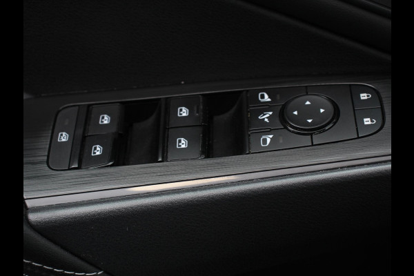 Nissan QASHQAI 1.3 MHEV Xtronic Acenta Navigatie Apple Carplay/Andoid Auto Parkeersensor achter Camera Adaptive Cruise Control Blind Spot Assist Stuur- en stoelverwarming Ledverlichting Climatronic Nissan QASHQAI 1.3 MHEV Xtronic Acenta Navigatie Apple Carplay/Andoid Auto Parkeersensor achter Camera Adaptive Cruise Control Blind Spot Assist Stuur- en stoelverwarming Ledverlichting Climatronic