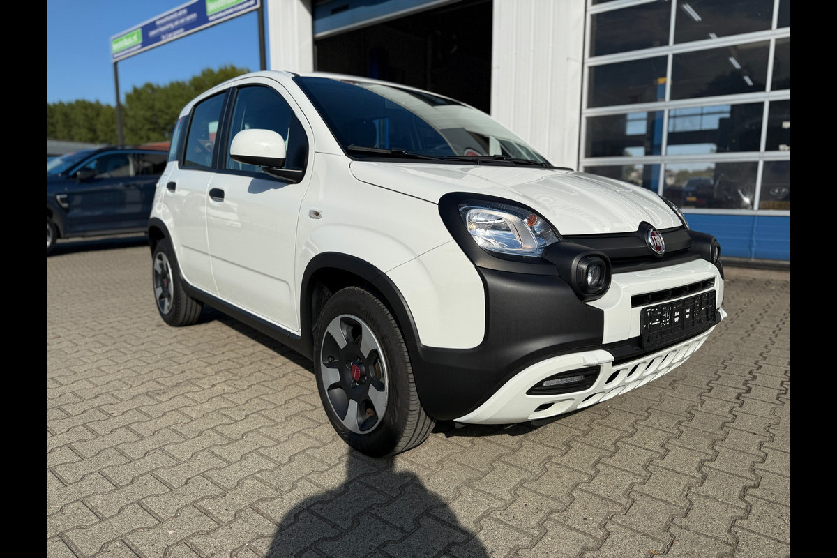Fiat Panda 1.0 Hybrid City Cross (BOVAG/RIJKLAARPRIJS)
