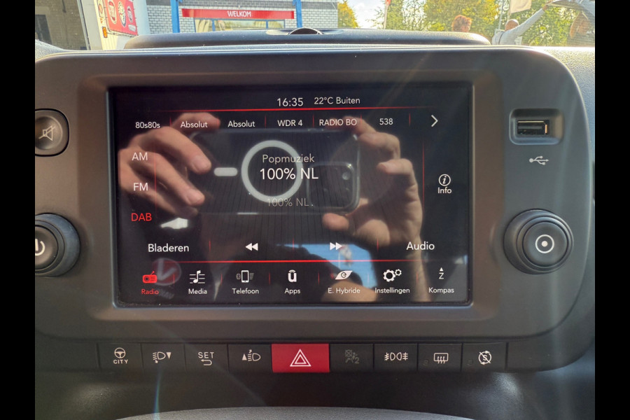 Fiat Panda 1.0 Hybrid City Cross (BOVAG/RIJKLAARPRIJS)