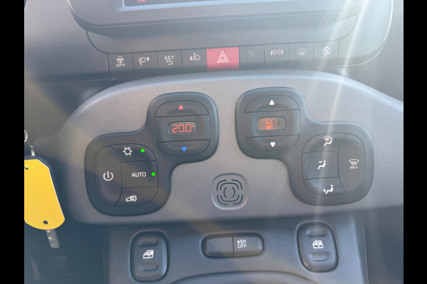 Fiat Panda 1.0 Hybrid City Cross (BOVAG/RIJKLAARPRIJS)