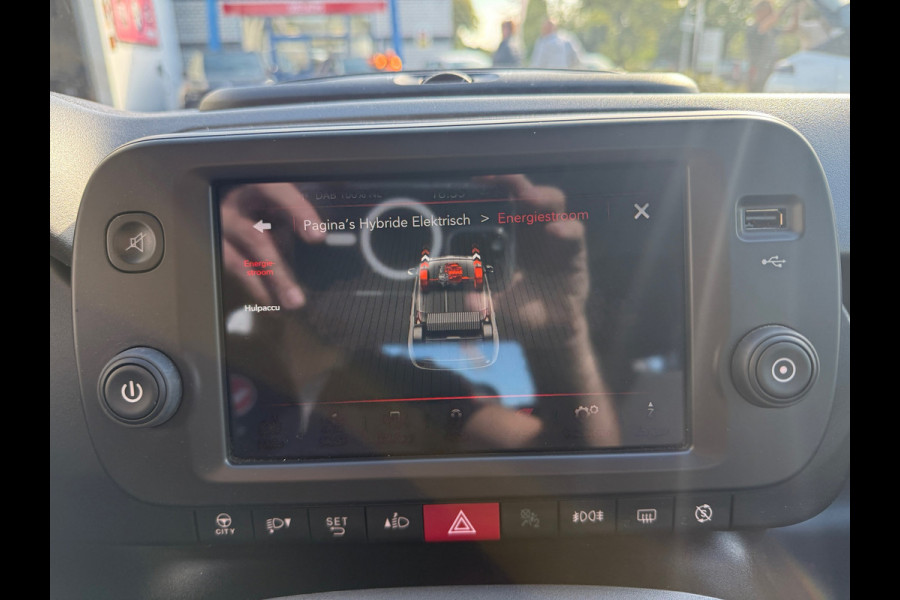 Fiat Panda 1.0 Hybrid City Cross (BOVAG/RIJKLAARPRIJS)