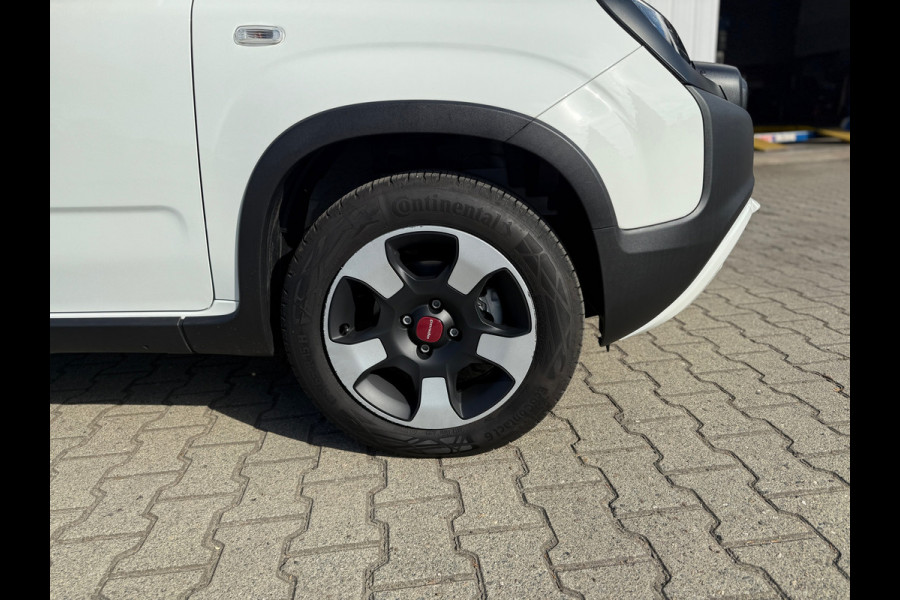 Fiat Panda 1.0 Hybrid City Cross (BOVAG/RIJKLAARPRIJS)