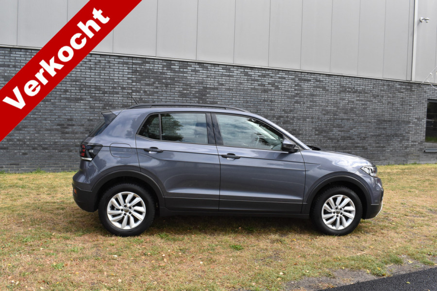 Volkswagen T-Cross 1.0 TSI Life Automaat Stoelverwarming Parkeersensoren.