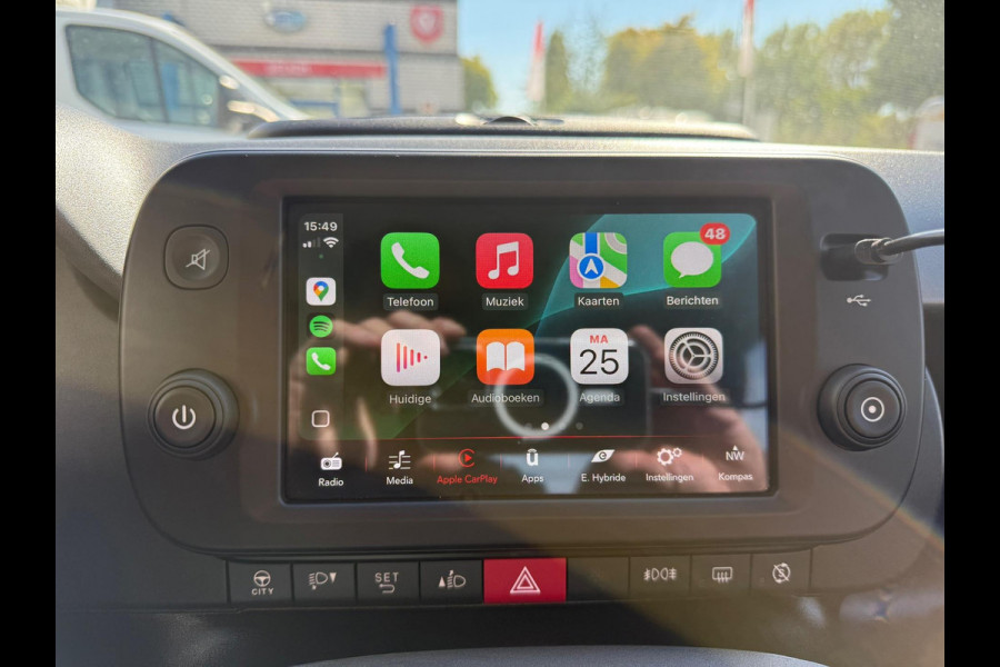 Fiat Panda 1.0 Hybrid City Cross (BOVAG/RIJKLAARPRIJS)