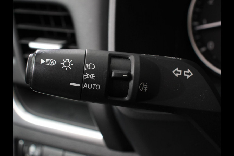 Nissan QASHQAI 1.3 MHEV Xtronic Acenta Navigatie Apple Carplay/Andoid Auto Parkeersensor achter Camera Adaptive Cruise Control Blind Spot Assist Stuur- en stoelverwarming Ledverlichting Climatronic Nissan QASHQAI 1.3 MHEV Xtronic Acenta Navigatie Apple Carplay/Andoid Auto Parkeersensor achter Camera Adaptive Cruise Control Blind Spot Assist Stuur- en stoelverwarming Ledverlichting Climatronic