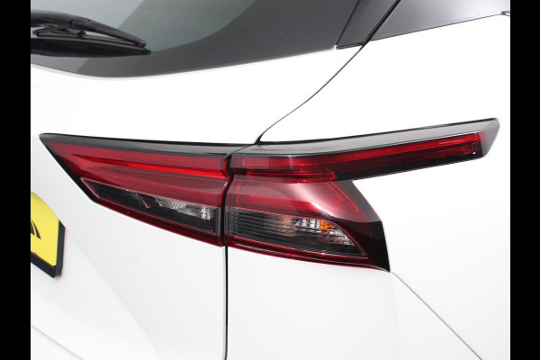 Nissan QASHQAI 1.3 MHEV Xtronic Acenta Navigatie Apple Carplay/Andoid Auto Parkeersensor achter Camera Adaptive Cruise Control Blind Spot Assist Stuur- en stoelverwarming Ledverlichting Climatronic Nissan QASHQAI 1.3 MHEV Xtronic Acenta Navigatie Apple Carplay/Andoid Auto Parkeersensor achter Camera Adaptive Cruise Control Blind Spot Assist Stuur- en stoelverwarming Ledverlichting Climatronic