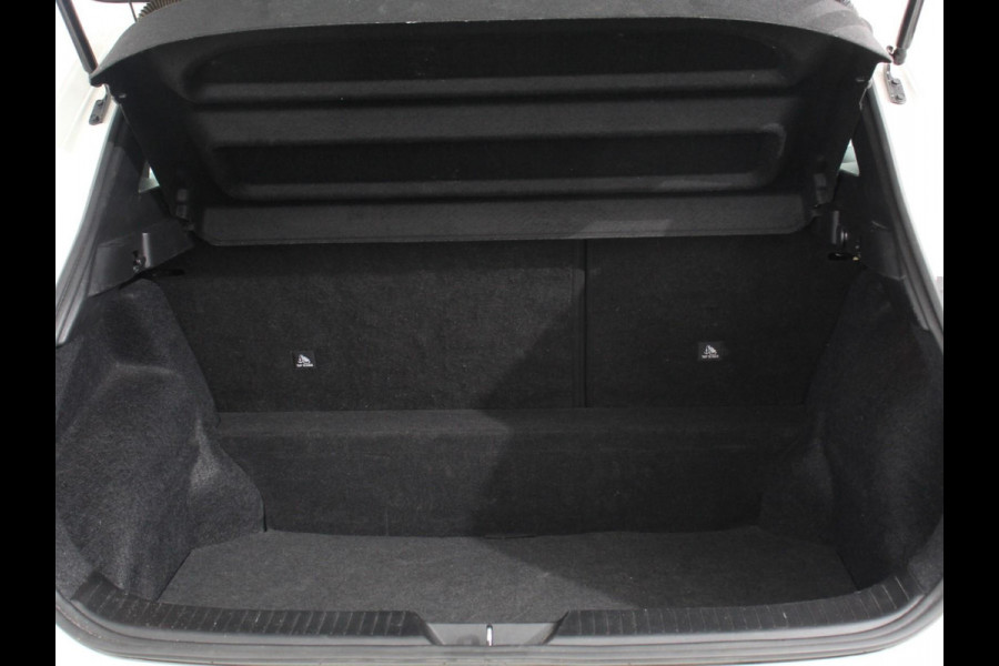 Nissan QASHQAI 1.3 MHEV Xtronic Acenta Navigatie Apple Carplay/Andoid Auto Parkeersensor achter Camera Adaptive Cruise Control Blind Spot Assist Stuur- en stoelverwarming Ledverlichting Climatronic Nissan QASHQAI 1.3 MHEV Xtronic Acenta Navigatie Apple Carplay/Andoid Auto Parkeersensor achter Camera Adaptive Cruise Control Blind Spot Assist Stuur- en stoelverwarming Ledverlichting Climatronic