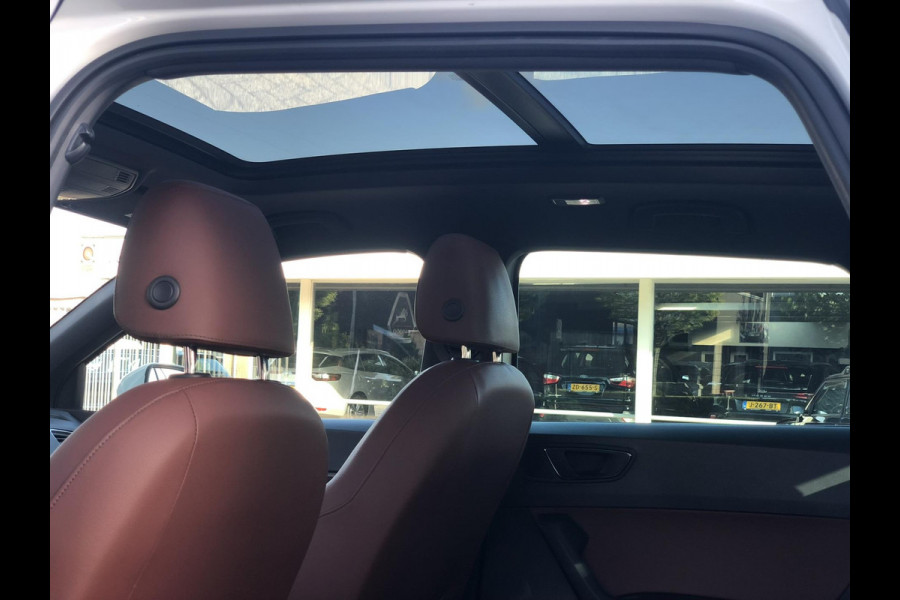 Seat Ateca 1.4 EcoTSI Xcellence 4DRIVE | Pano, Leder, Navi, 360Camera, Trekhaak, Stoelverw., Climate, ACC | Dealeronderhouden |