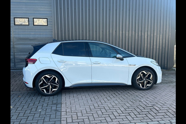 Volkswagen ID.3 First Plus 58 kWh CAMERA / STOELVERW.