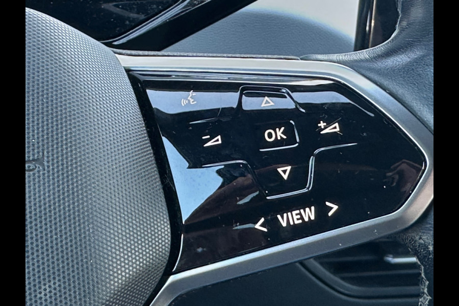 Volkswagen ID.3 First Plus 58 kWh CAMERA / STOELVERW.