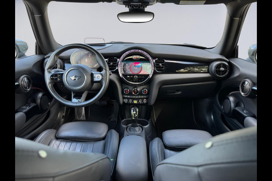 MINI Mini Electric MINI Yours 33 kWh facelift, panoramadak, lederen sportinterieur, 17 inch,achteruitrijcamera, HUD, vol opties