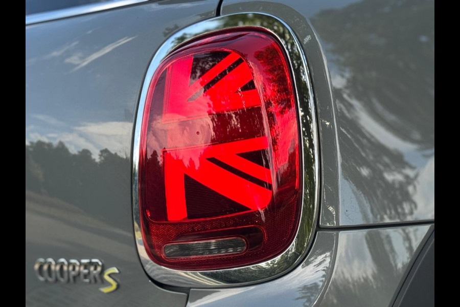 MINI Mini Electric MINI Yours 33 kWh facelift, panoramadak, lederen sportinterieur, 17 inch,achteruitrijcamera, HUD, vol opties