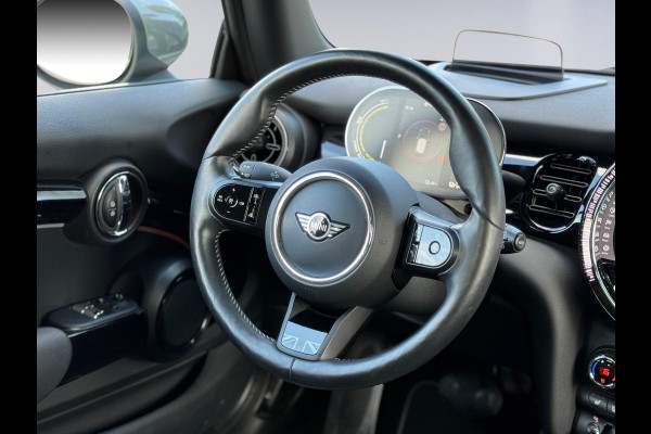 MINI Mini Electric MINI Yours 33 kWh facelift, panoramadak, lederen sportinterieur, 17 inch,achteruitrijcamera, HUD, vol opties
