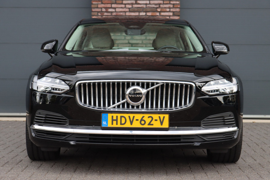 Volvo S90 2.0 T8 Plug-In Hybrid AWD Plus Bright | Pilot Assist | Leder | Memory | Trekhaak | Camera | Achterbank Verwarmd | Verwarmd Stuurwiel | Apple Carplay/Android Auto |