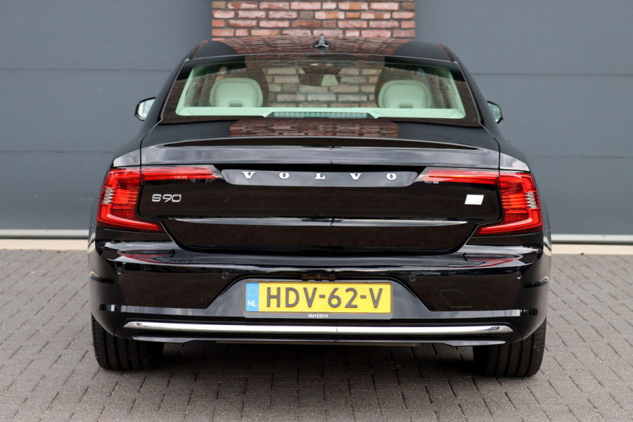 Volvo S90 2.0 T8 Plug-In Hybrid AWD Plus Bright | Pilot Assist | Leder | Memory | Trekhaak | Camera | Achterbank Verwarmd | Verwarmd Stuurwiel | Apple Carplay/Android Auto |