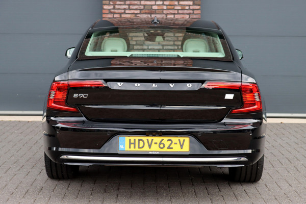Volvo S90 2.0 T8 Plug-In Hybrid AWD Plus Bright | Pilot Assist | Leder | Memory | Trekhaak | Camera | Achterbank Verwarmd | Verwarmd Stuurwiel | Apple Carplay/Android Auto |