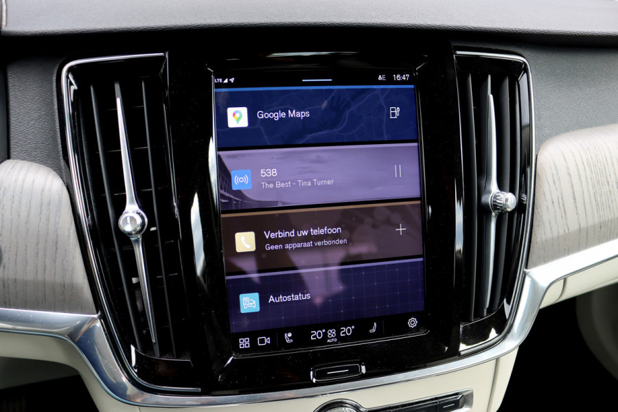 Volvo S90 2.0 T8 Plug-In Hybrid AWD Plus Bright | Pilot Assist | Leder | Memory | Trekhaak | Camera | Achterbank Verwarmd | Verwarmd Stuurwiel | Apple Carplay/Android Auto |
