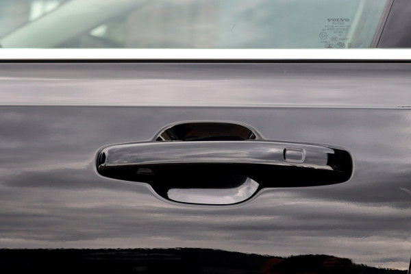Volvo S90 2.0 T8 Plug-In Hybrid AWD Plus Bright | Pilot Assist | Leder | Memory | Trekhaak | Camera | Achterbank Verwarmd | Verwarmd Stuurwiel | Apple Carplay/Android Auto |