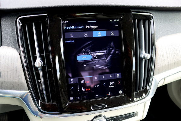 Volvo S90 2.0 T8 Plug-In Hybrid AWD Plus Bright | Pilot Assist | Leder | Memory | Trekhaak | Camera | Achterbank Verwarmd | Verwarmd Stuurwiel | Apple Carplay/Android Auto |