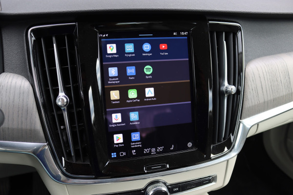 Volvo S90 2.0 T8 Plug-In Hybrid AWD Plus Bright | Pilot Assist | Leder | Memory | Trekhaak | Camera | Achterbank Verwarmd | Verwarmd Stuurwiel | Apple Carplay/Android Auto |