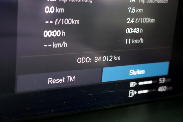Volvo S90 2.0 T8 Plug-In Hybrid AWD Plus Bright | Pilot Assist | Leder | Memory | Trekhaak | Camera | Achterbank Verwarmd | Verwarmd Stuurwiel | Apple Carplay/Android Auto |