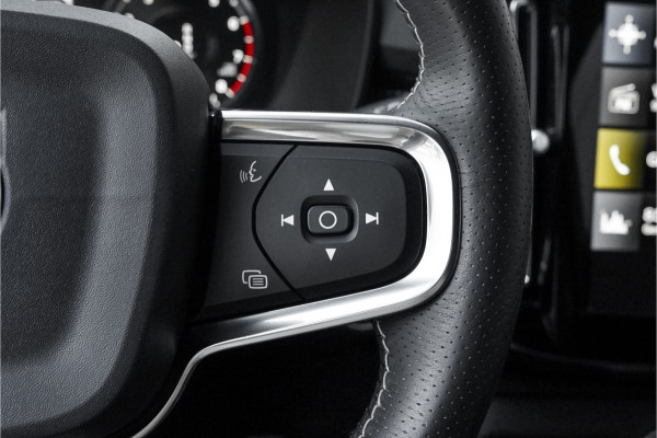 Volvo XC40 1.5 T3 R-Design 164PK Automaat ACC Camera 18"