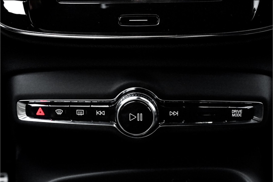 Volvo XC40 1.5 T3 R-Design 164PK Automaat ACC Camera 18"