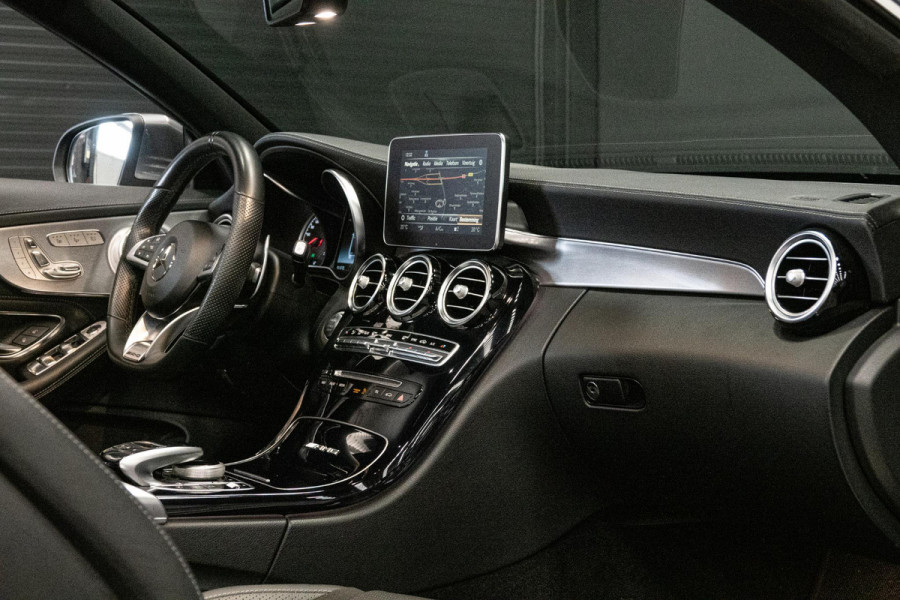 Mercedes-Benz C-Klasse Cabrio AMG 63 *Burmester / Memory / Head-Up Display / Stoelventilatie / Nekverwarming*