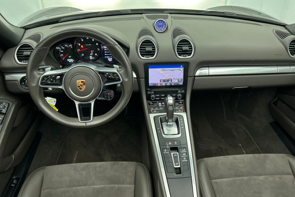 Porsche 718 Boxster 2.0 AANBIEDING!!!(Perfect OnderH, Sport Chrono, Sport Uitlaat, StoelV, Parkeersensoren, Navi, Cruise Con, Etc)
