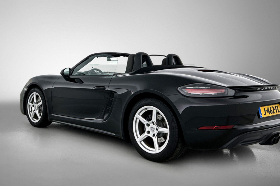 Porsche 718 Boxster 2.0 AANBIEDING!!!(Perfect OnderH, Sport Chrono, Sport Uitlaat, StoelV, Parkeersensoren, Navi, Cruise Con, Etc)