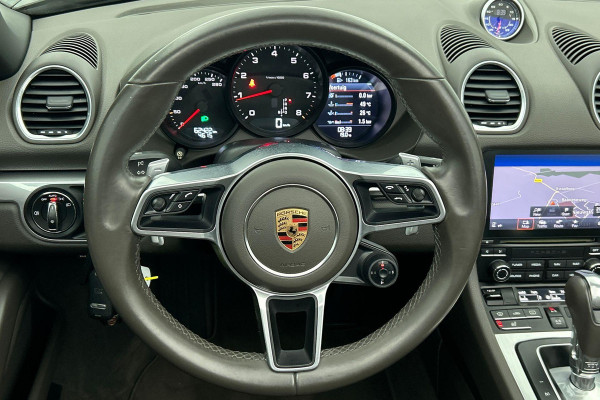 Porsche 718 Boxster 2.0 AANBIEDING!!!(Perfect OnderH, Sport Chrono, Sport Uitlaat, StoelV, Parkeersensoren, Navi, Cruise Con, Etc)