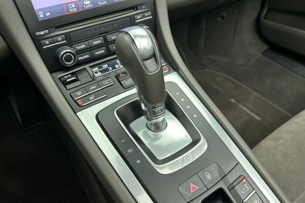 Porsche 718 Boxster 2.0 AANBIEDING!!!(Perfect OnderH, Sport Chrono, Sport Uitlaat, StoelV, Parkeersensoren, Navi, Cruise Con, Etc)