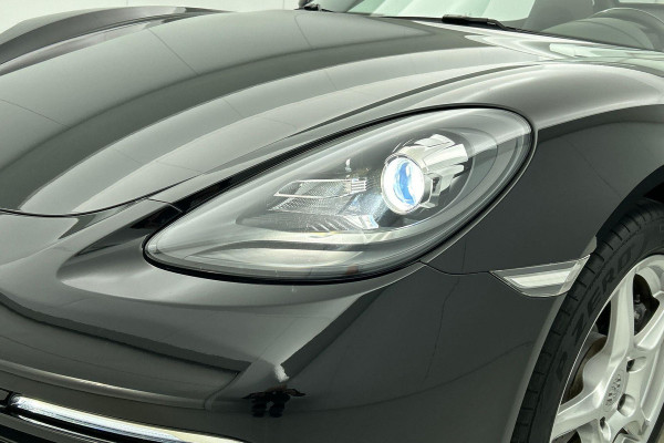 Porsche 718 Boxster 2.0 AANBIEDING!!!(Perfect OnderH, Sport Chrono, Sport Uitlaat, StoelV, Parkeersensoren, Navi, Cruise Con, Etc)