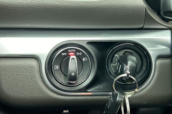 Porsche 718 Boxster 2.0 AANBIEDING!!!(Perfect OnderH, Sport Chrono, Sport Uitlaat, StoelV, Parkeersensoren, Navi, Cruise Con, Etc)