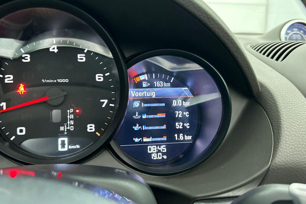Porsche 718 Boxster 2.0 AANBIEDING!!!(Perfect OnderH, Sport Chrono, Sport Uitlaat, StoelV, Parkeersensoren, Navi, Cruise Con, Etc)