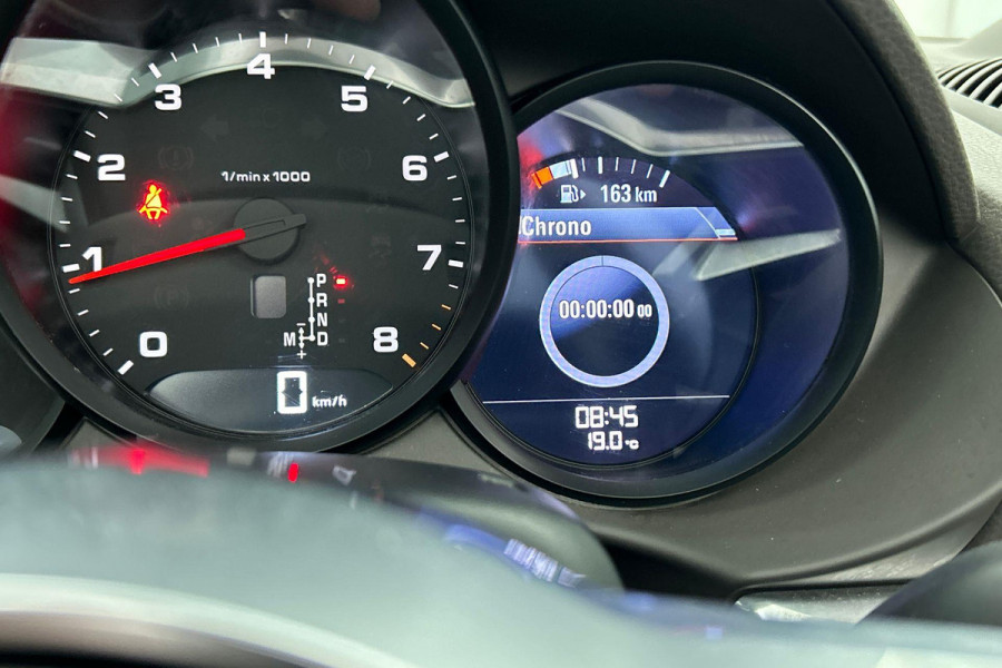 Porsche 718 Boxster 2.0 AANBIEDING!!!(Perfect OnderH, Sport Chrono, Sport Uitlaat, StoelV, Parkeersensoren, Navi, Cruise Con, Etc)