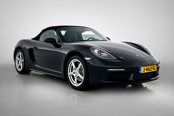 Porsche 718 Boxster 2.0 AANBIEDING!!!(Perfect OnderH, Sport Chrono, Sport Uitlaat, StoelV, Parkeersensoren, Navi, Cruise Con, Etc)