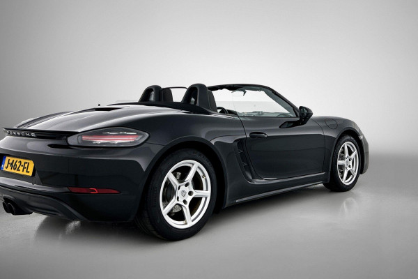 Porsche 718 Boxster 2.0 AANBIEDING!!!(Perfect OnderH, Sport Chrono, Sport Uitlaat, StoelV, Parkeersensoren, Navi, Cruise Con, Etc)