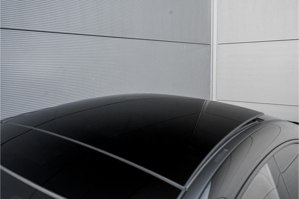 Mercedes-Benz CLA-Klasse 250 e Premium AMG Night Pano Camera Distronic 19"