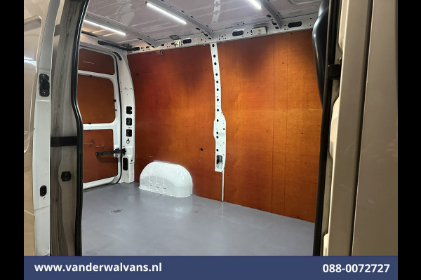 Opel Movano 2.3 CDTI 146pk L2H2 Euro6 Airco | Imperiaal | Trap | Camera | Navigatie | 2500kg Trekhaak Cruisecontrol, Parkeersensoren, Bijrijdersbank