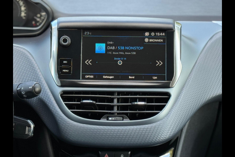 Peugeot 208 1.2 PureTech AUTOMAAT Allure, 21000 km, 5 deurs, 1 e eigenaar, Nederlandse auto met nationale auto pas