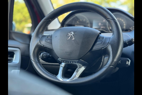 Peugeot 208 1.2 PureTech AUTOMAAT Allure, 21000 km, 5 deurs, 1 e eigenaar, Nederlandse auto met nationale auto pas
