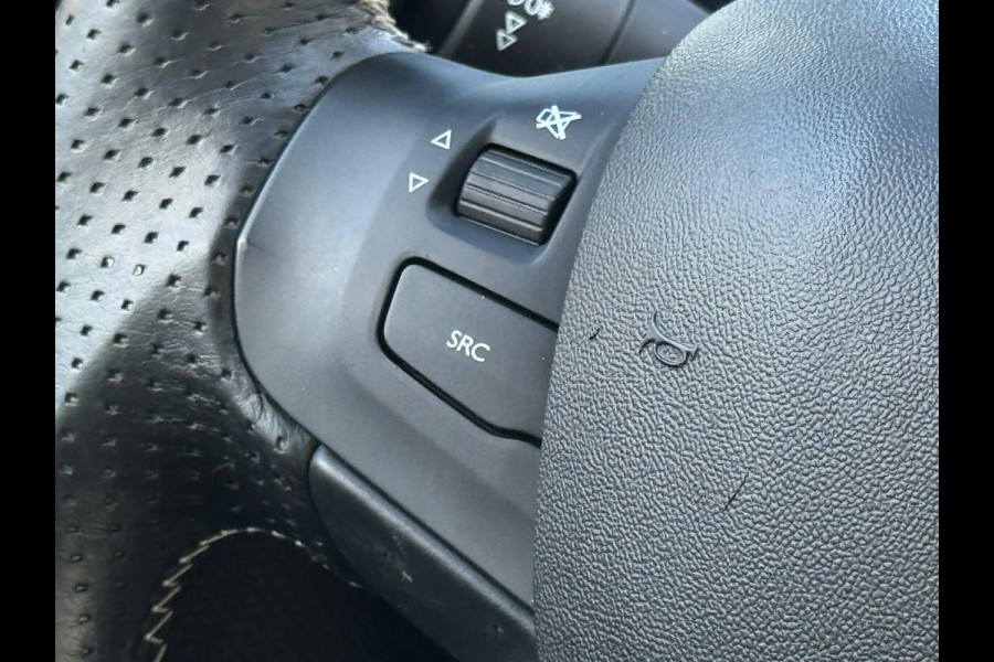 Peugeot 208 1.2 PureTech AUTOMAAT Allure, 21000 km, 5 deurs, 1 e eigenaar, Nederlandse auto met nationale auto pas