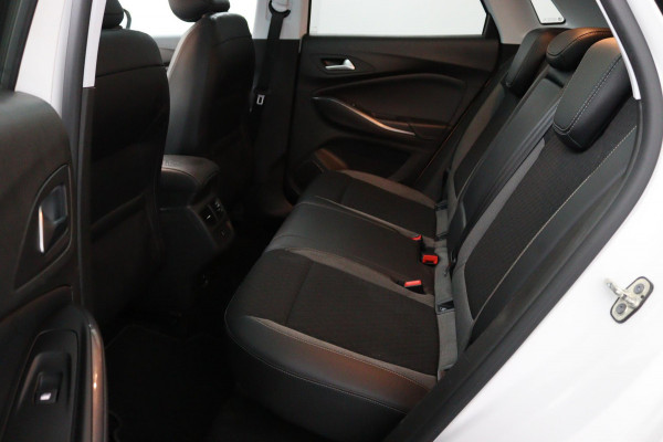 Opel Grandland X 1.2 Turbo*PANO*AUTOM.*ECC*NAVI*CRUISE*CARPLAY*