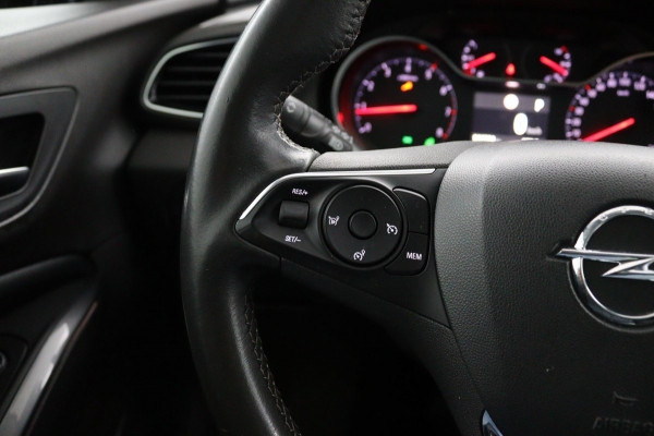 Opel Grandland X 1.2 Turbo*PANO*AUTOM.*ECC*NAVI*CRUISE*CARPLAY*
